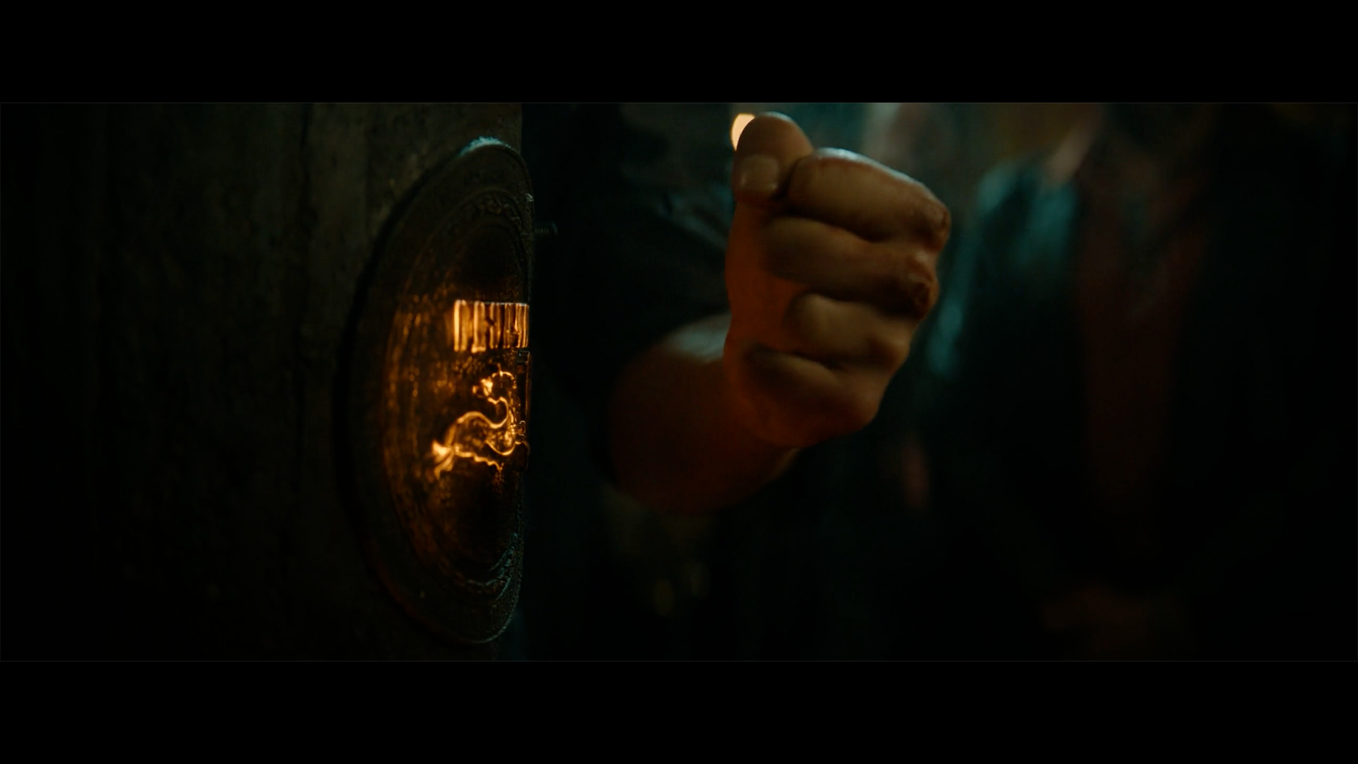 Final shot of John Wick: Chapter 4 featuring fire reflection made by The Yard VFX