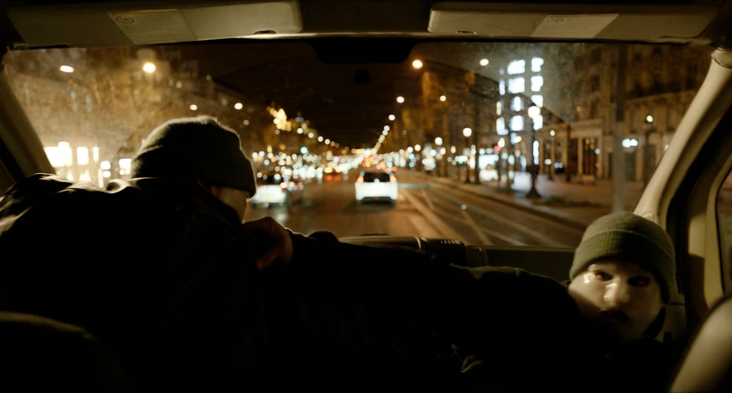 Final Shot of Murder Mystery 2, streaming on Netflix, showcasing the CG set inlay made by The Yard VFX