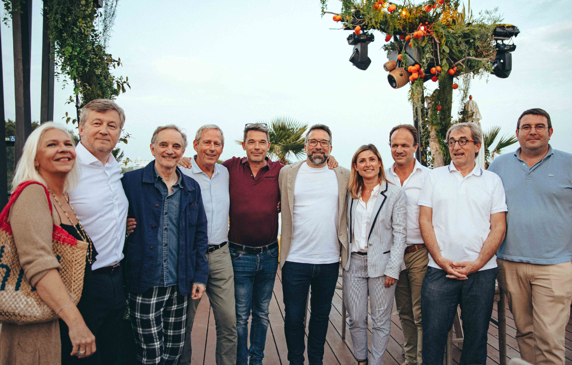 From left to right: Véronique Cuilhe (PICS Studio), Jean Louis Eude (Dark Matters Solutions), Alain Guiraudon, Jacques Vienne and Sébastien Giraud (PICS Studio), Laurens Ehrmann (The Yard), Cécile Barral (Occitanie Region), Antoine Pietrera (PICS Studio), Luc Pourrinet and Simon Vanesse (ArtFX) (©naïri)