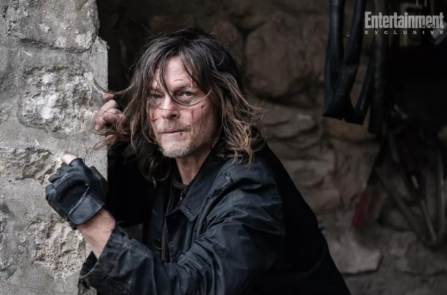 Discover Entertainment Weekly's exclusive pictures of "The WAlking Dead : Daryl Dixon" Season 2 - a series for which the France-based VFX studio The Yard crafted VFX.