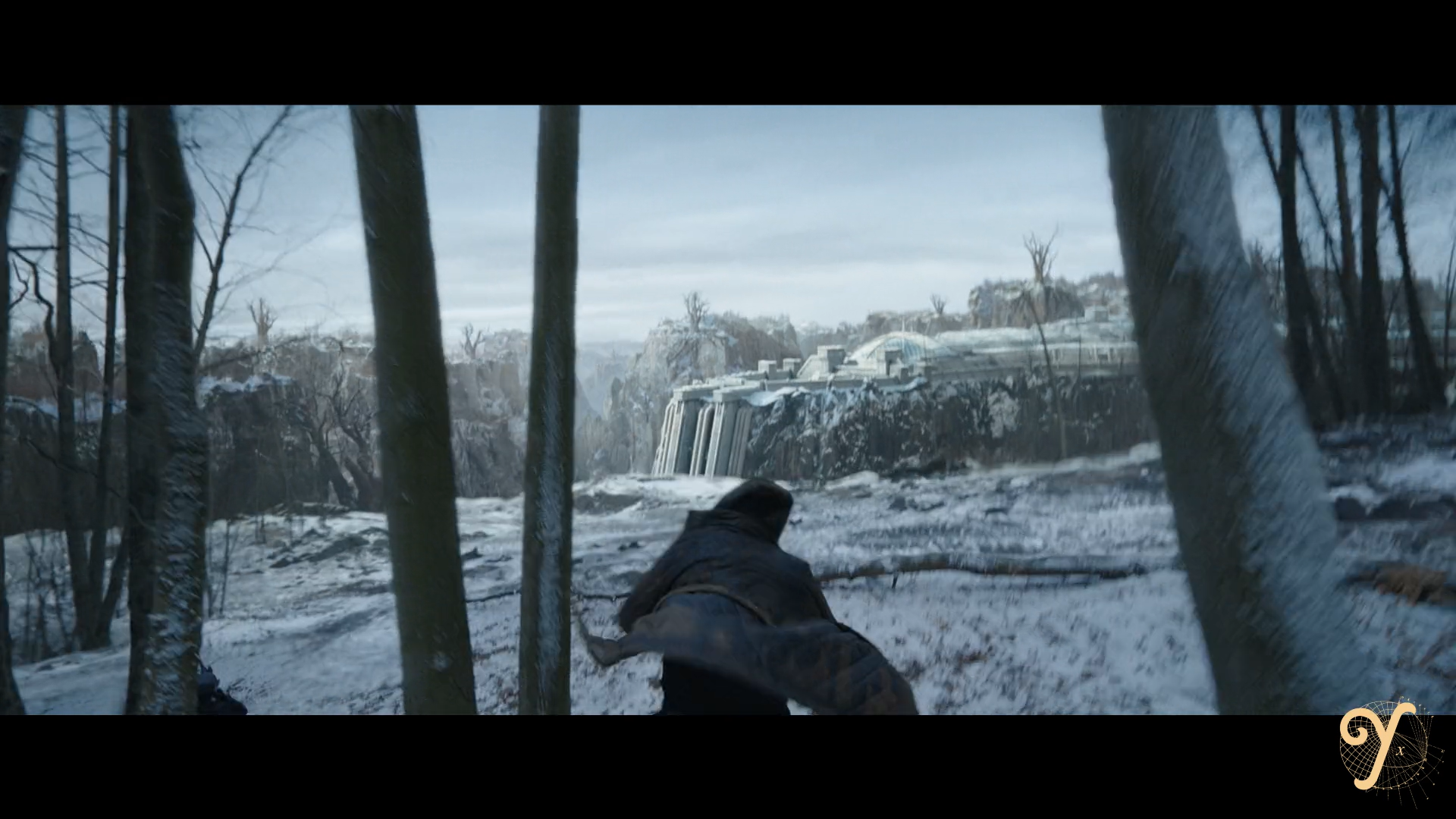 For the Onyx Valley in 'Halo-Season 2', the France-based VFX studio The Yard focused on creating a highly detailed and alien landscape while upgrading key assets from the game to achieve cinematic quality by designing an alien valley that would serve as a believable backdrop, featuring cliffs and plateaus that appeared otherworldly yet grounded and covered with snow.