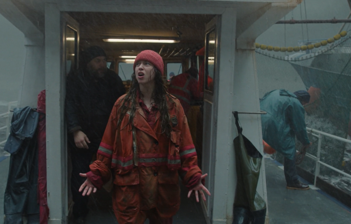 For Prime Video's series Etoile, the France-based studio The Yard took care of creating a full CG fish net to augment the photorealism of the sequence.