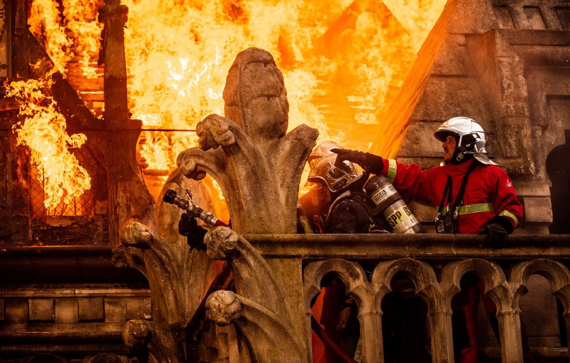 Jean-Jacques Annaud's 'Notre Dame on Fire' triumphs on TF1 with nearly 3.5 million viewers enjoying the story and the VFX made by French studio The Yard.