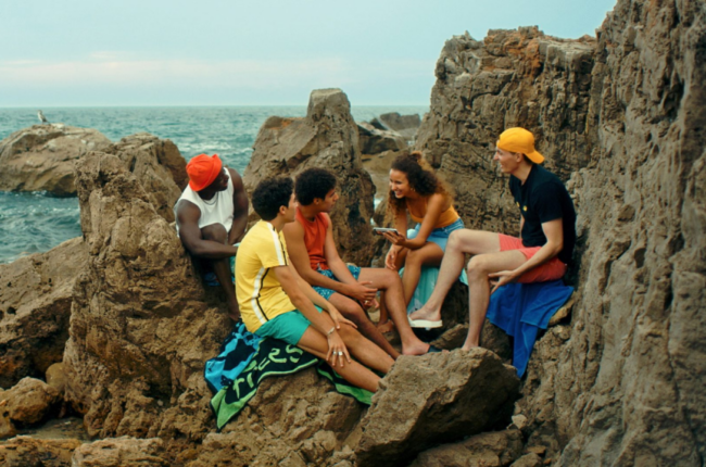 "Fragile", the debut film of Emma Benestan, is now in cinema. The teams at France VFX studio The Yard were very happy to contribute to the film with a full CG shot.